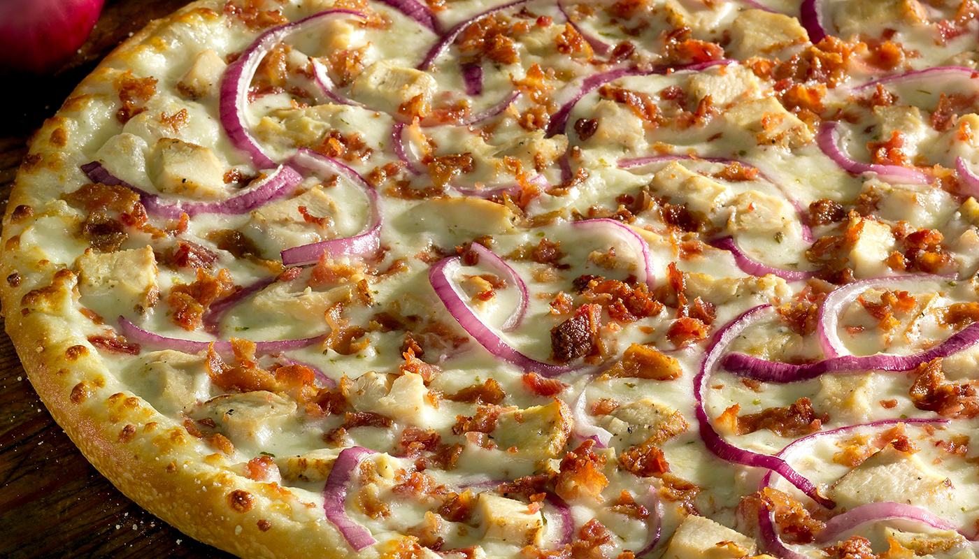 CHICKEN ALFREDO PIZZA image